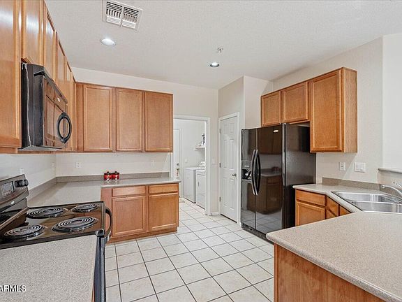 3rd image of 1255 S RIALTO -- #106
