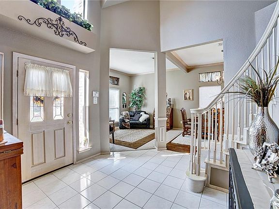 5th image of 1302 Brook Arbor Dr