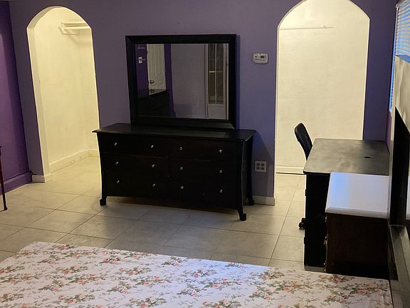 2nd image of 2221 Dobern Ave