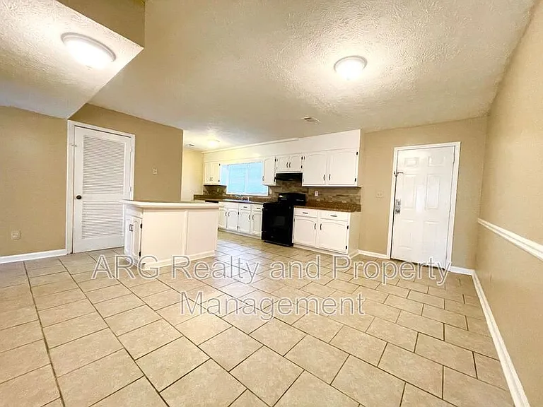 2142 Fairway Ct SE #A — Photo 21