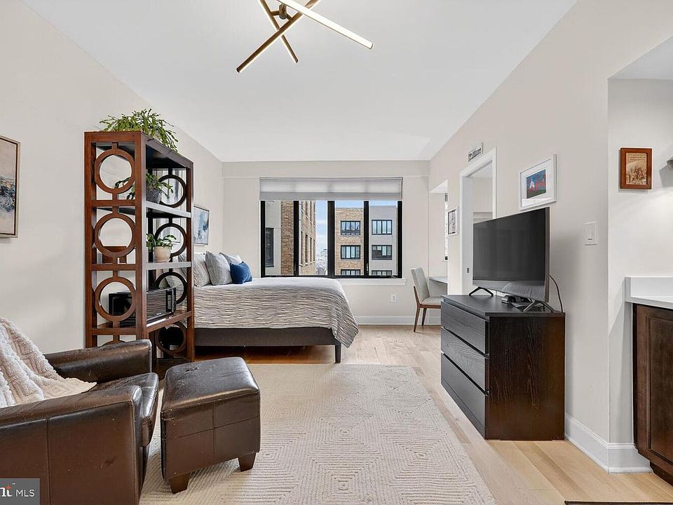 1st image of 1701 16th St NW APT 710