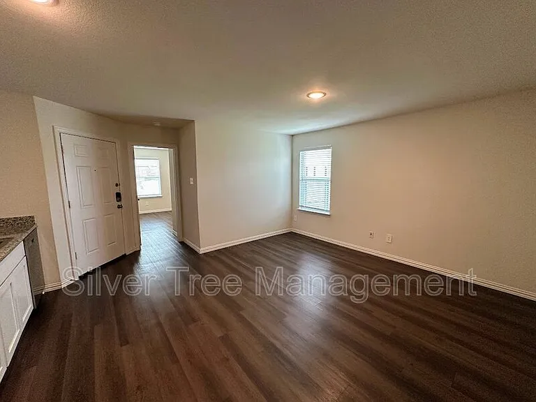 2914 Jones St #A — Photo 9