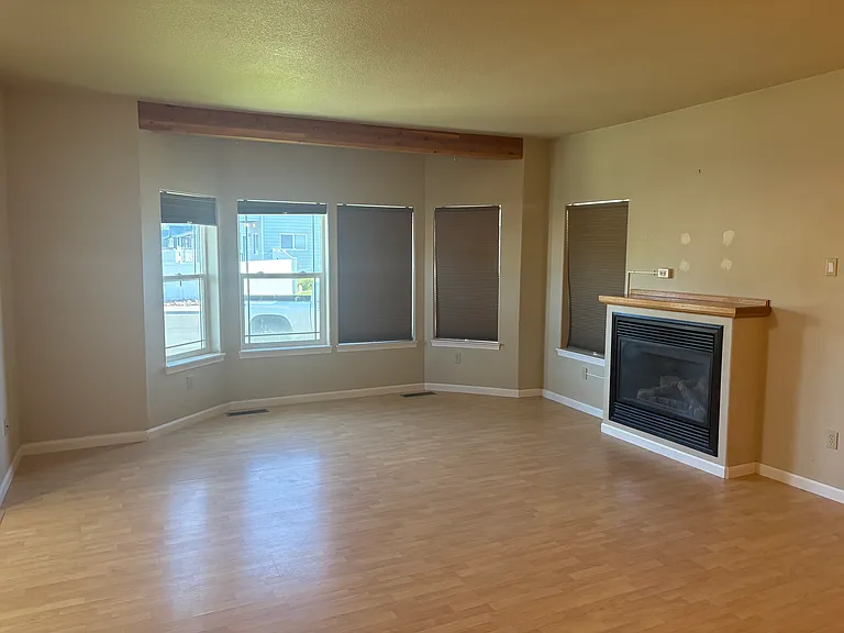 2725 SW Metolius Ave — Photo 3