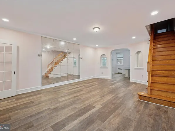 6228 Old York Rd, Philadelphia, PA 19141