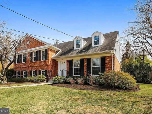 7301 Durbin Ter, Bethesda, MD 20817