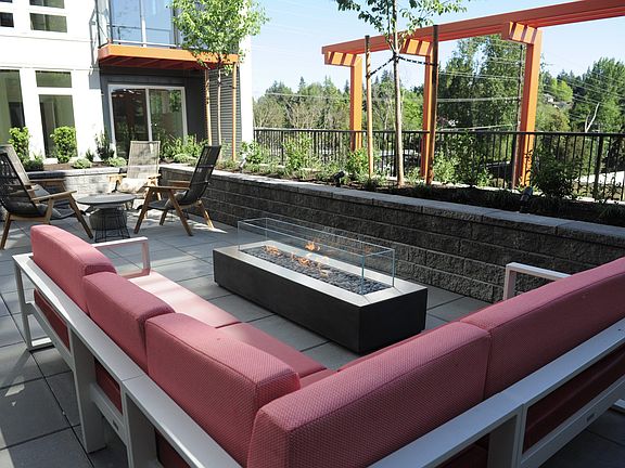 5th image of 10711 8th Ave NE #710