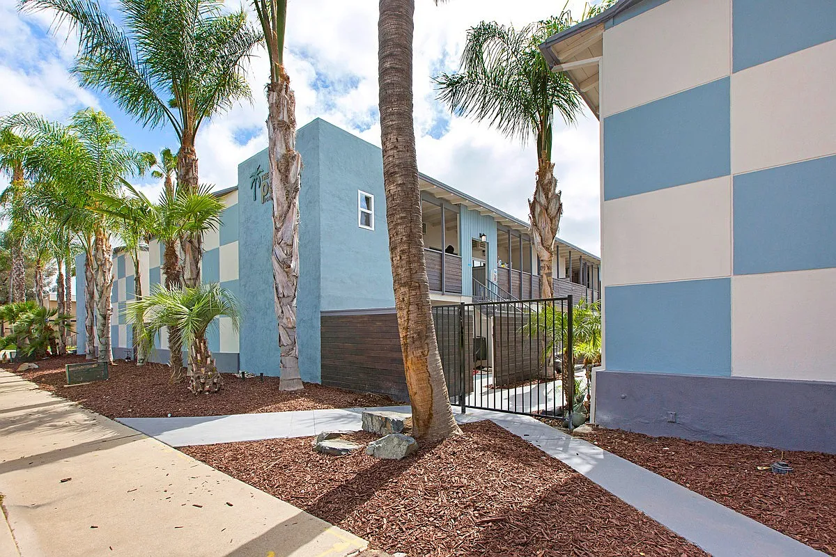 Palms Patio Apartment Homes — Photo 3