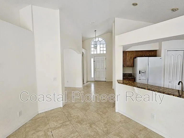 3220 Clover Blossom Cir — Photo 2