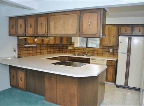 4th image of 1205 Knollwood Ct