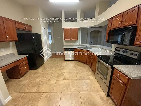 5th image of 9830 Laurel Ledge Dr