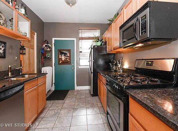 4th image of 915 W Windsor Ave