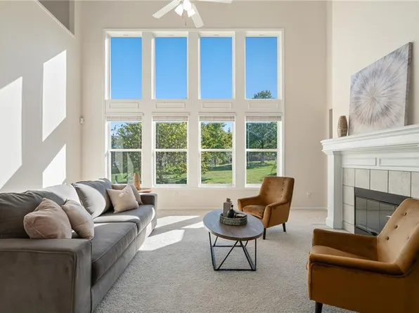 14445 W 139th Pl, Olathe, KS 66062