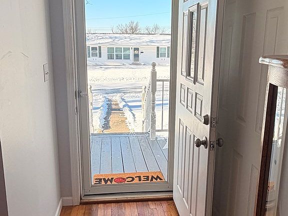 5th image of 1104 Ringo St