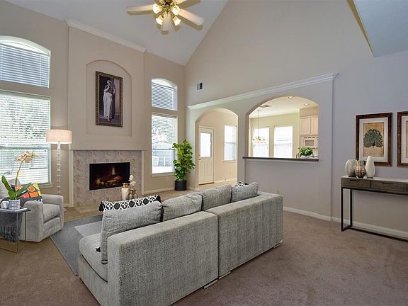 4th image of 3807 Sunrise Dr