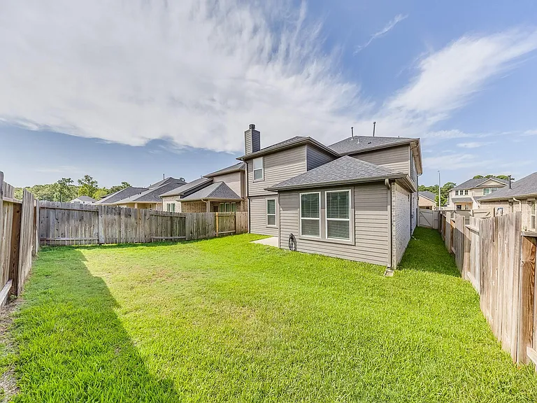 40615 Guillemont Ln — Photo 25