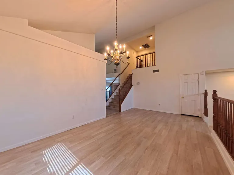 8330 Hipwader Ct — Photo 10