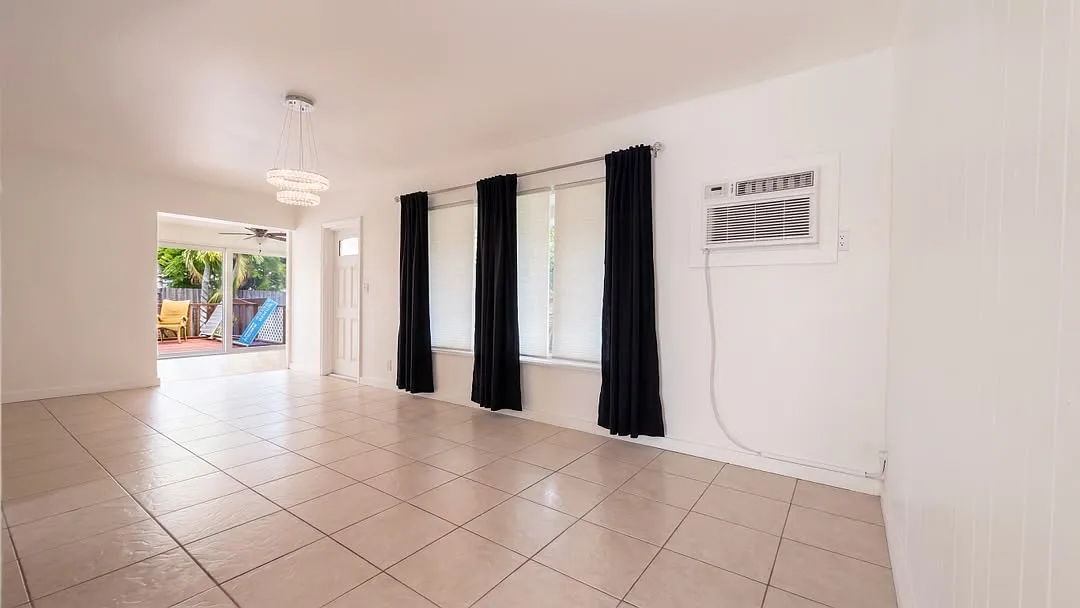 2 bed, 950 sqft, $1,850 — Photo 3