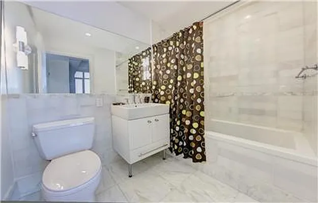 Sold by (Legacy) Elegran | media 5