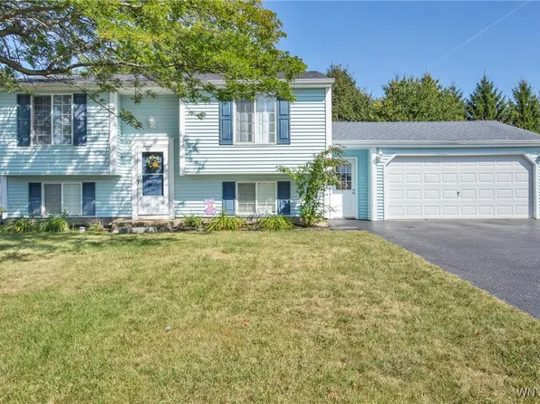 4247 Mistymeadow Ln, Hamburg, NY 14075