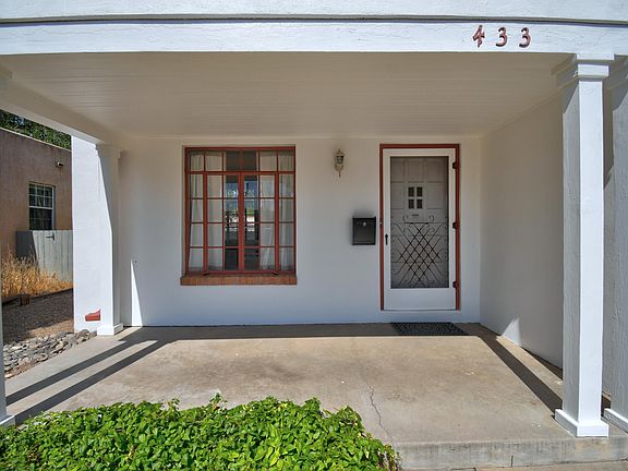 2nd image of 433 Carlisle Blvd NE