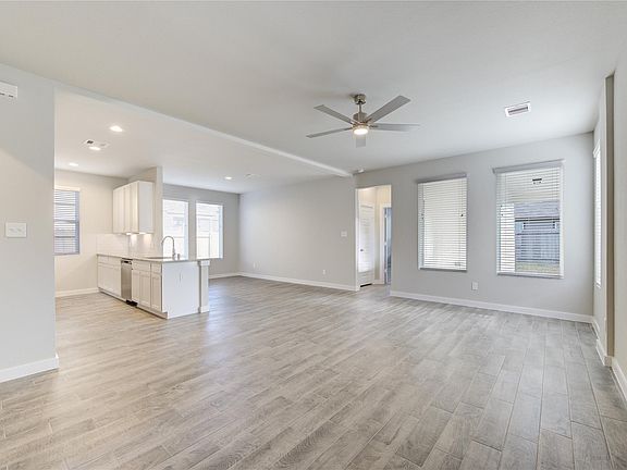 4th image of 2623 Finley Ln