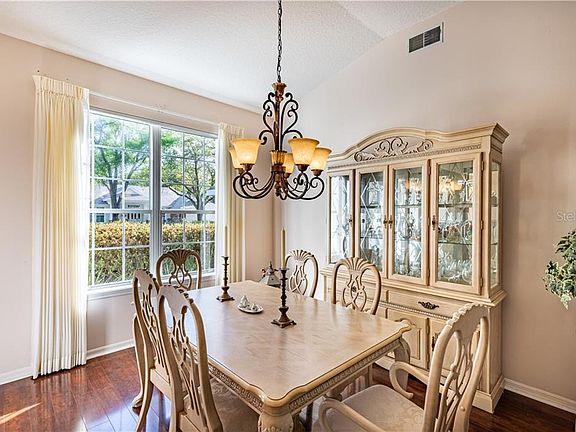 4th image of 2321 Park Forest Blvd
