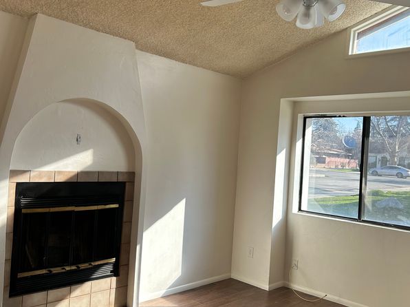 1820 Alta Vista Dr #D