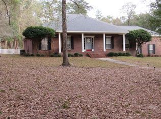 7680 Robinwood Dr, Saraland, AL 36571