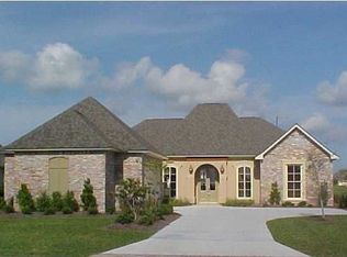 40355 Pelican Point Pkwy, Gonzales, LA 70737