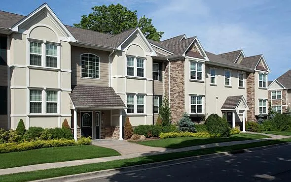 Fairfield Courtyard at Farmingdale — Photo 7