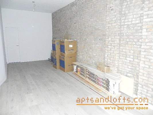 Rented by aptsandlofts.com | media 3