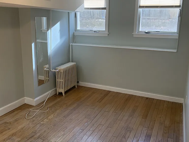 96 Strathmore Rd #1B — Photo 17