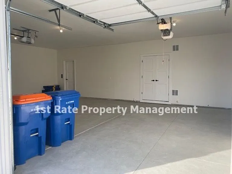 5686 E Clear Ridge St — Photo 23