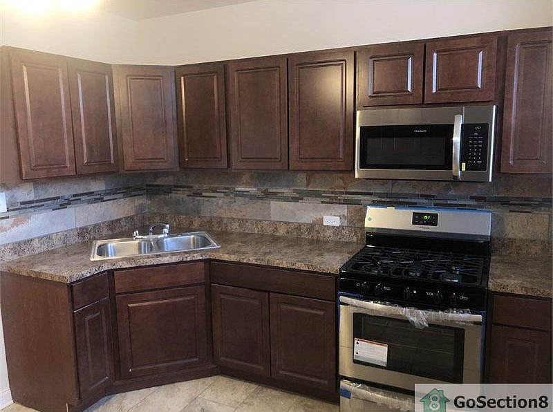 2nd image of 8218 S Indiana Ave #3