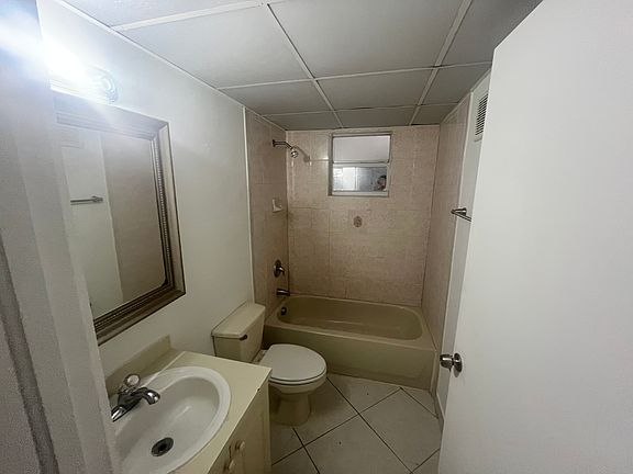 5th image of 181 NW 47th Ave #20