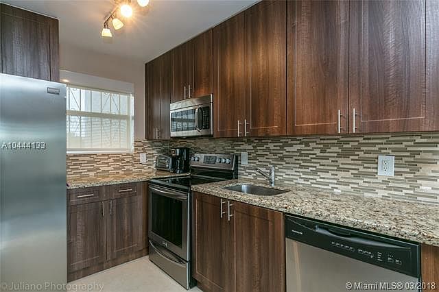 1st image of 2950 SW 3rd Ave APT 4C