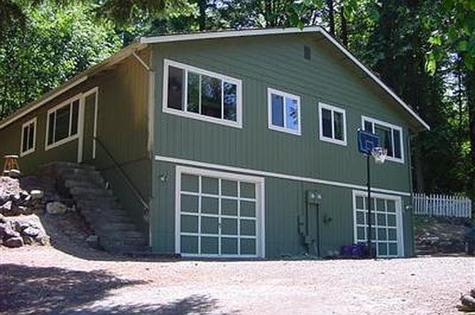 1st image of 16404 74th Ave E