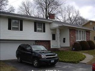 34 Dwight St, Waterbury, CT 06710