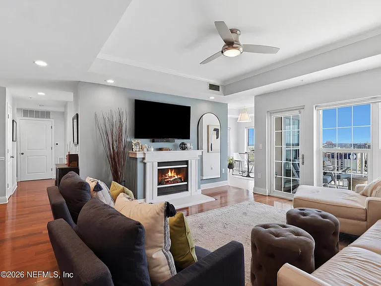 400 E Bay St #1706 — Photo 3