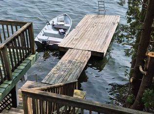 211 McBride Point Dr, Rideau Lakes, ON K0G1X0