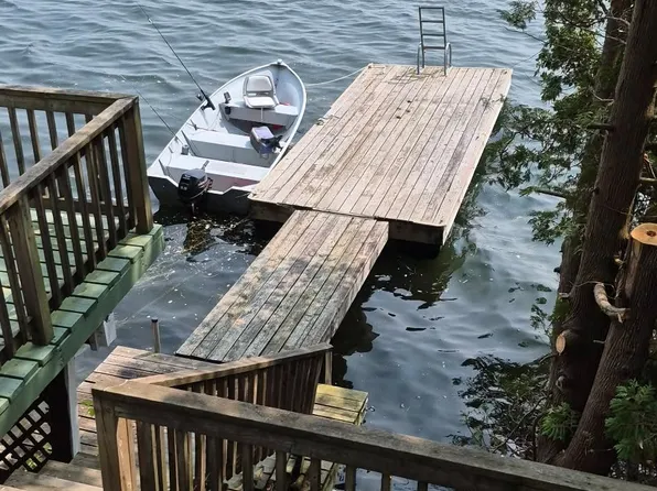 211 McBride Point Dr, Rideau Lakes, ON K0G 1X0