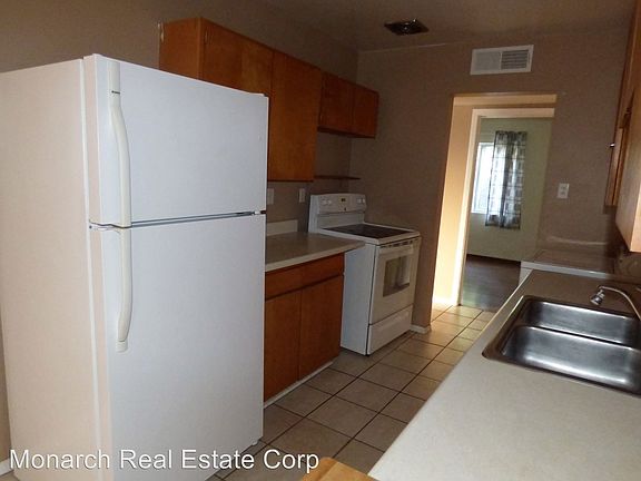 5th image of 1820 Anderson Dr