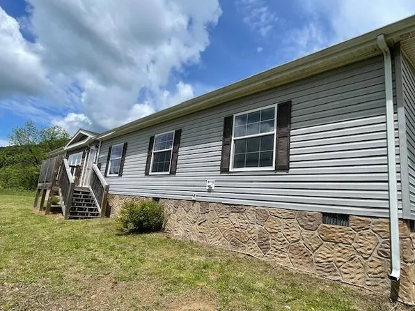 6986 War Creek Rd, Thorn Hill, TN 37881