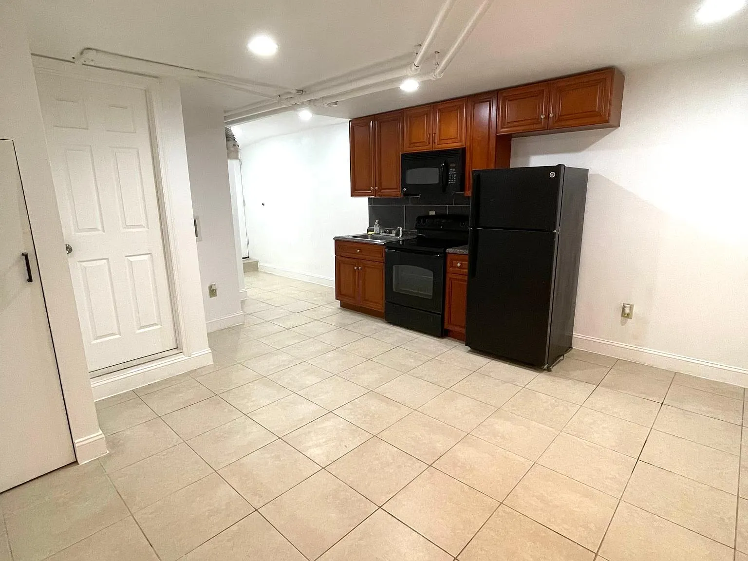 2 bed, $975 — Photo 4