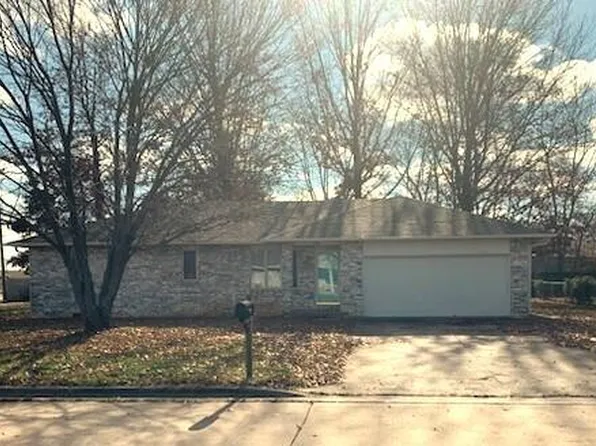 2206 W Austin Street, Bolivar, MO 65613