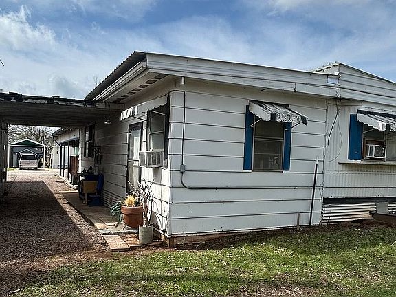 2nd image of 4034 Blue Gill Rd