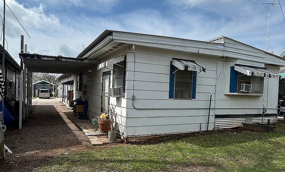 2nd image of 4034 Blue Gill Rd