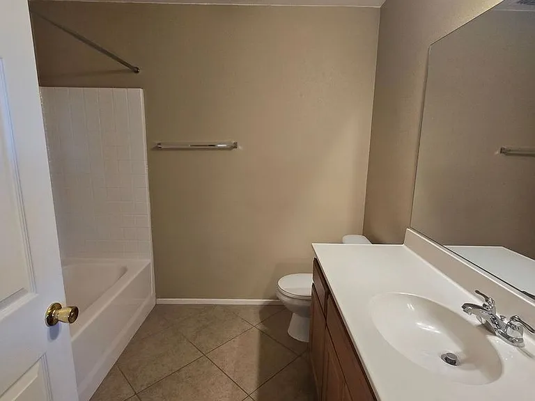 5254 Verenda Ave — Photo 9