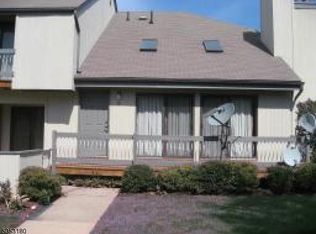 10 Spencer St #199, Somerset, NJ 08873