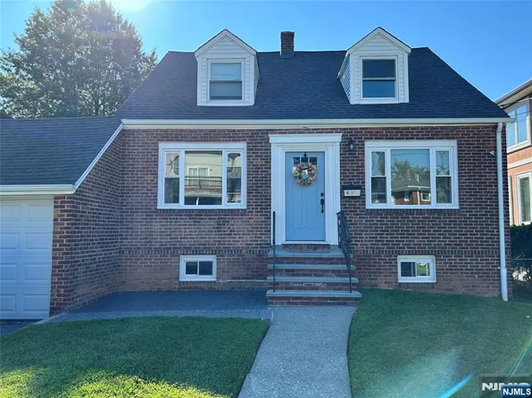4 6th St, Englewood Cliffs, NJ 07632